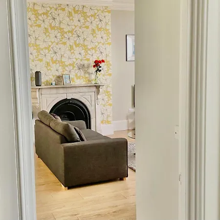 Moorgate View With Free On Street Parking York