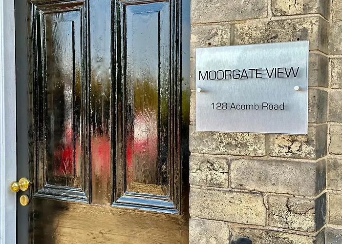 Lägenhet Moorgate View With Free On Street Parking *