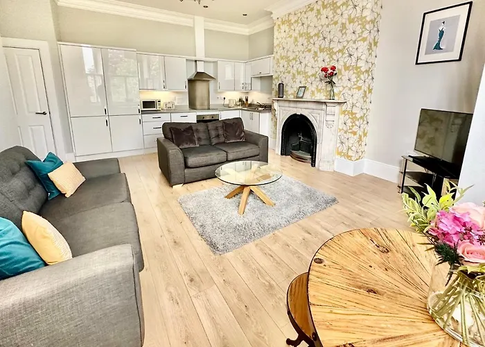 Moorgate View With Free On Street Parking York