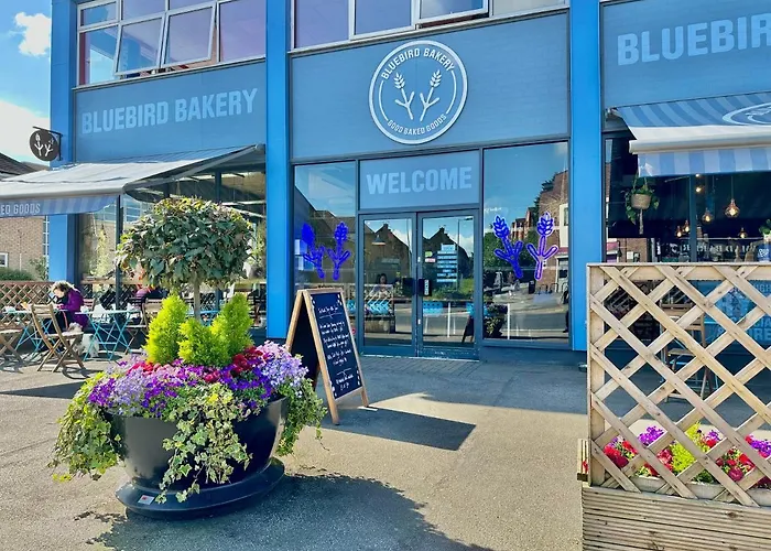 Moorgate View With Free On Street Parking *