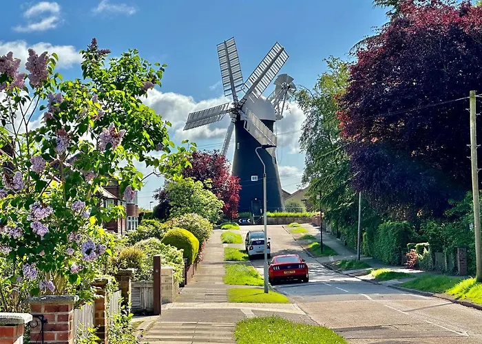 Moorgate View With Free On Street Parking *